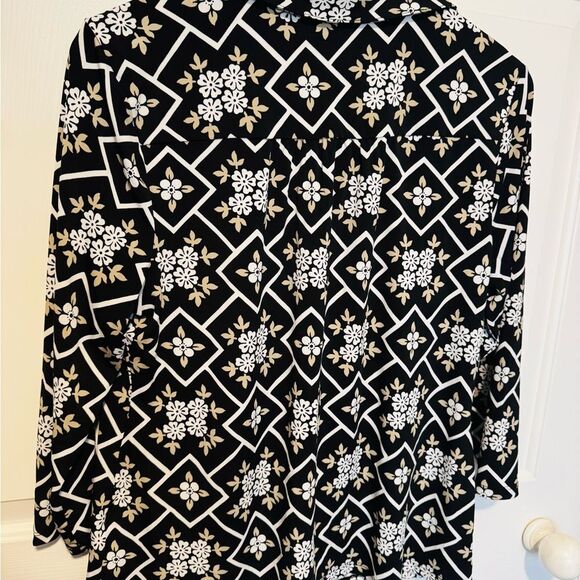 Charter Club Black and Cream Notched Collar Button Down Shirt - Picture 7 of 8